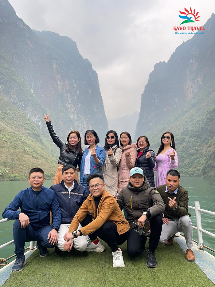 tour du lịch Hà Giang 3 ngày 2 đêm do công ty du lịch Khát Vọng Việt tổ chức phù hợp với mọi đối tượng